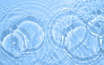 Stay cool & feel energised in the summer months with my simple hydration tips